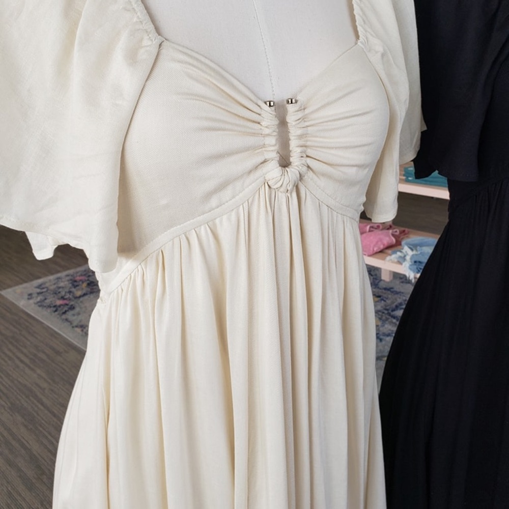 Chic Cream Maxi Dress